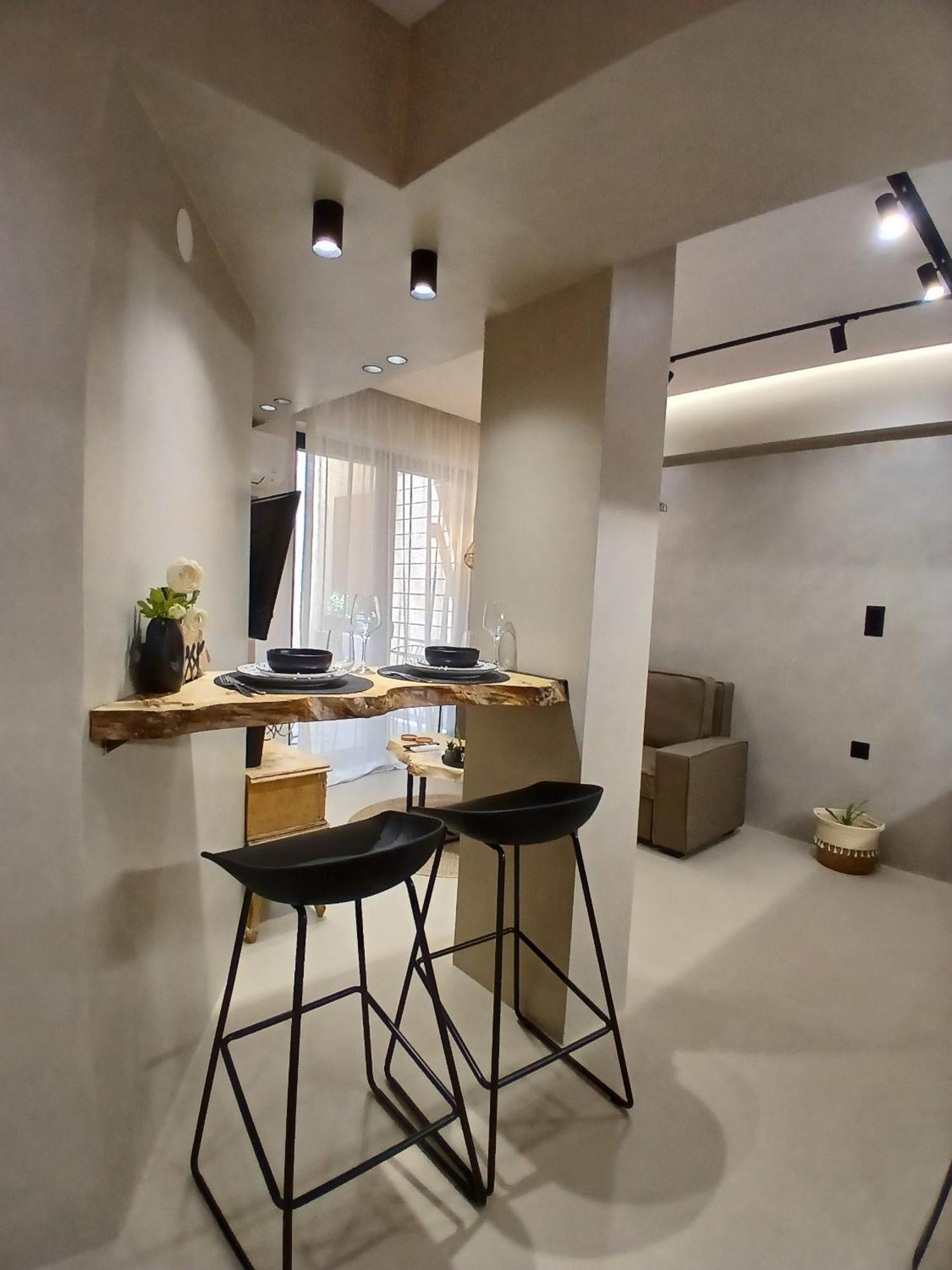 Apartament ύρια House's *